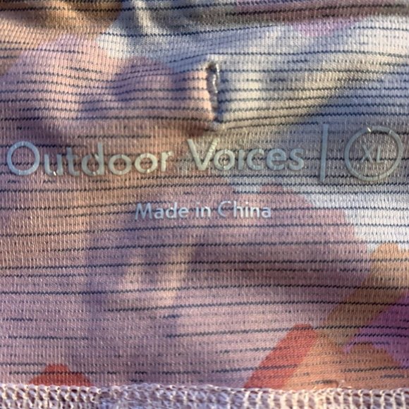 Outdoor Voices Leggings Womens Size XL Pink Orange Camo Techsweat Flex Cropped - Picture 3 of 8